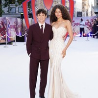 Zendaya dan Tom Holland mencuri perhatian saat menghadiri premier Spider-Man: Brand New Day di London. Tak hanya tampil mesra, pasangan yang telah bertunangan itu juga sukses menjadi sorotan berkat couple look mereka yang elegan.  Foto: PA Images via Getty Images/Ian West - PA Images