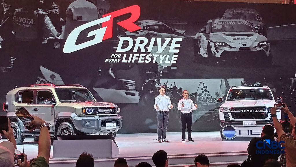 Toyota merilis Land Cruiser FJ dan Land Cruiser 300 Hybrid di ajang Gaikindo Indonesia International Auto Show (GIIAS) 2026 yang digelar di ICE BSD, Tangerang, Jumat (31/7/2026). (CNBC Indonesia/Ferry Sandi)