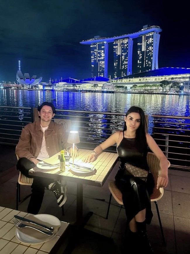 So Sweet! Potret Violentina Kaif dan Andrew Andika saat Makan Malam Romantis