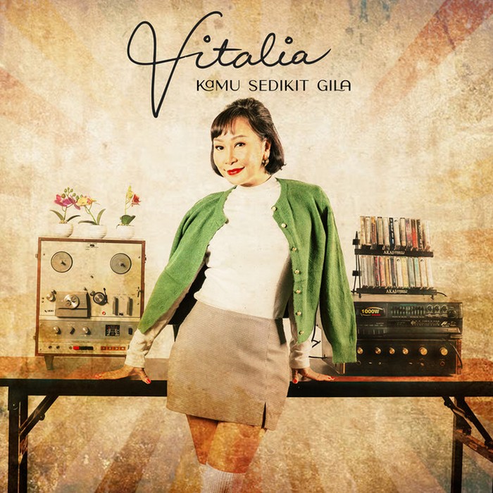 Penyanyi Vitalia rilis single retro Kamu Sedikit Gila.