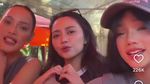 Erika Carlina Asyik Kulineran Tradisional, Cicip Nasi Jamblang hingga Gado-Gado