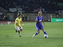 Badai Cedera Hantui Persib Efek Jadwal Gila Pramusim