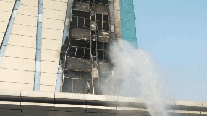Hotel Pullman di Jakbar kebakaran. Damkar telah memadamkan api. Polisi menyelidiki penyebab kebakaran (dok Istimewa)