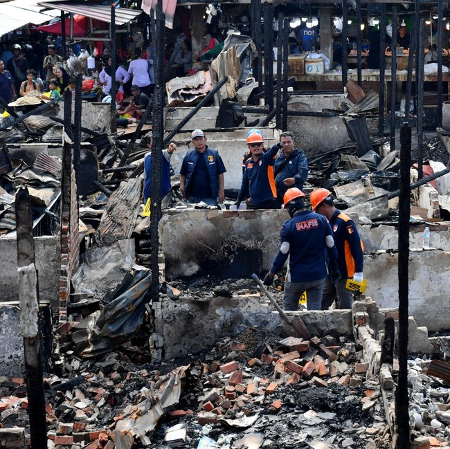 Kebakaran Pasar Sepinggan Hanguskan 250 Kios, Inafis Kumpulkan Bukti