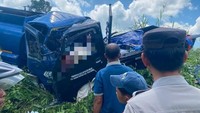 Mobil Tangki Minyak Tabrak Pikap Mahasiswa KKN di Kalsel, 7 Orang Tewas