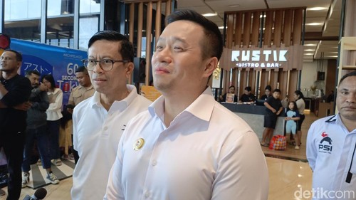 Ketua DPW PSI NTT Christian Widodo, saat memberikan keterangannya. Sabtu (1/8/2026).