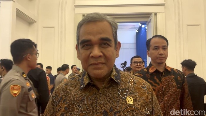 ScreenshotKetua MPR Ahmad Muzani usai acara Hoegeng Awards 2026 di The Tribrata Dharmawangsa, Jakarta Selatan, Jumat (31/7/2026).