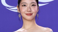 Adu Gaya Aktris di Blue Dragon Series Awards, Kim Go Eun Menang Daesang