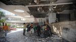 Pascakebakaran Hotel Pullman, Petugas Sisir Lokasi dan Bersihkan Material