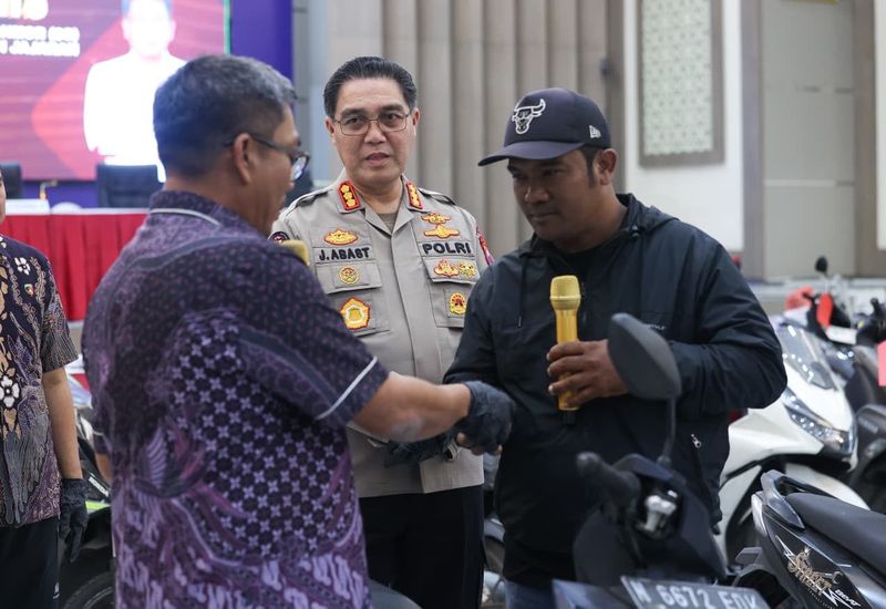 Kasus Pencurian Motor dan Mobil Diungkap Selama Juli 2026, Polda Jatim Kembalikan Kendaraan kepada Korban