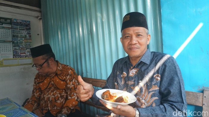 Lele bumbu rujak, kuliner legendaris yang laris manis jelang NU Jombang