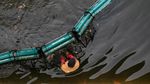 Solo Perangi Sampah Sungai dengan Pemasangan Trash Boom