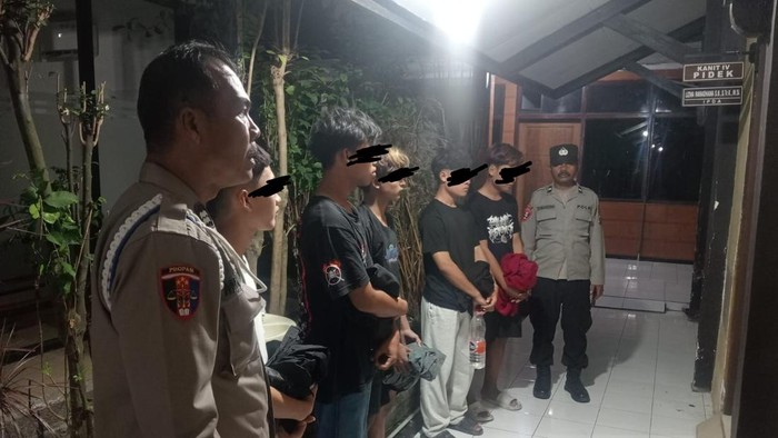 Lima remaja di Modo Lamongan ditangkap gegara serang pemotor