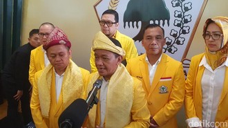 Bahlil: Golkar Tak Terbiasa di Oposisi, Kita Betul-betul Berkarya
