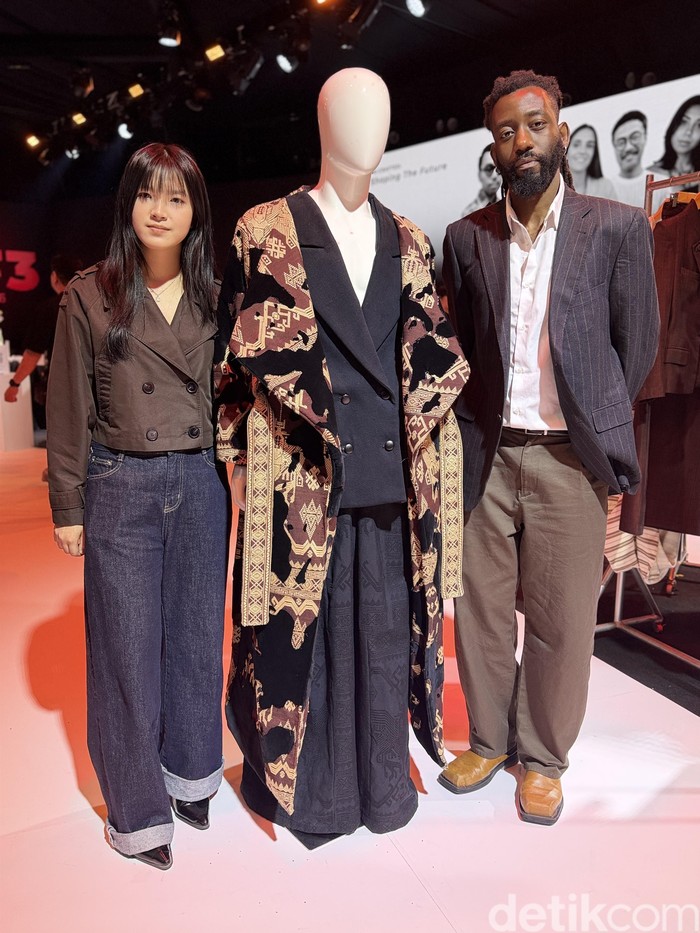 Koleksi Garuda rancangan MICKAEL NANA & BEATRICE ANGELICA dari Pintu Residency tampil di JF3 Fashion Festival 2026.