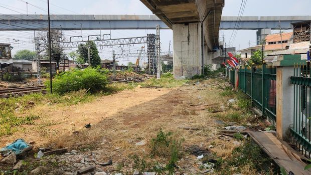 Lahan tidur milik KAI di Menteng Jakarta Pusat (Adrial/detik) Lahan tidur milik KAI di Menteng Jakarta Pusat (Adrial/detik)