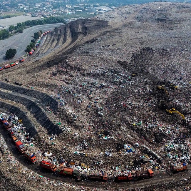 Open Dumping Dihentikan, TPST Bantargebang Beralih ke Controlled Landfill