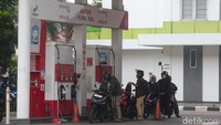 Penyesuaian ini dilakukan dengan mempertimbangkan ketentuan pemerintah, daya beli masyarakat, serta ketersediaan pasokan BBM nasional.
