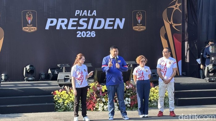 Ketua Steering Committee (SC) Piala Presiden 2026 Maruarar Sirait di Balai Kota Surabaya