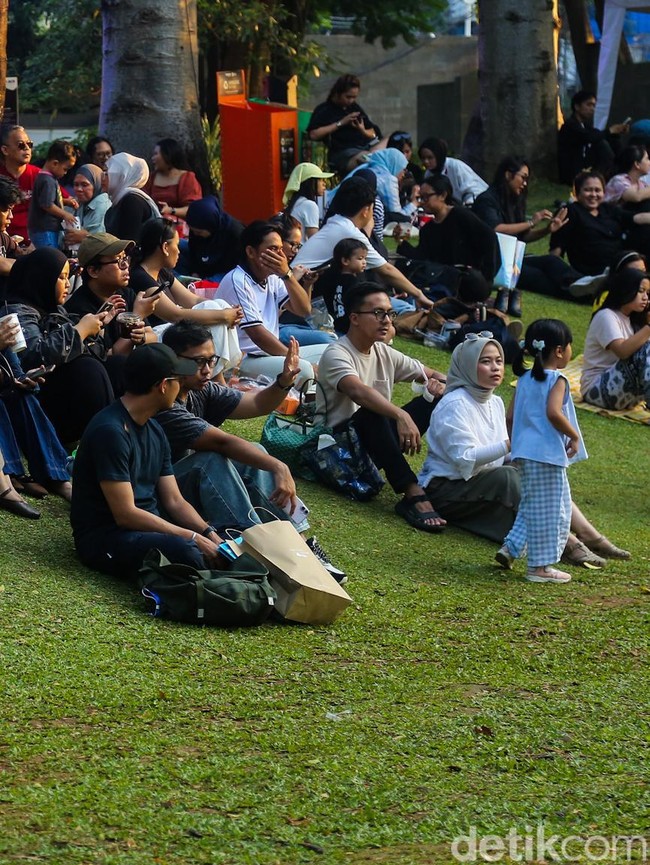 Piknik Sambil Belanja, Taman Brightspot Kembali Ramaikan Urban Forest Cipete