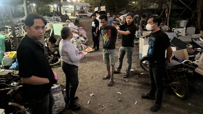 Polisi menangkap maling yang bobol dapur SPPG dan kantor dinas kelautan di Selayar.
