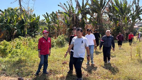 Survei lapangan rencana pembangunan wall climbing bertaraf internasional di kawasan Taman Asri Banyuasri, Buleleng, Minggu (2/8/2026). (Dok. KONI Buleleng)