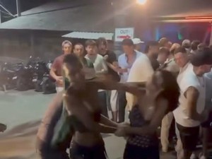 Dua Turis Wanita Adu Jotos Saat Antre Jagung Bakar di Canggu