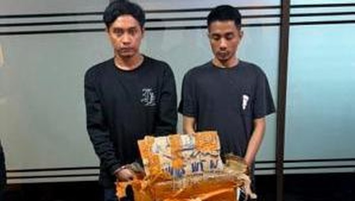 Bareskrim Gagalkan Penyelundupan 10 Kg Ganja via Ekspedisi