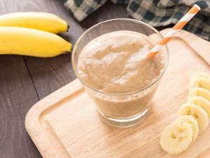 Minum Kopi Campur Pisang Jadi Tren, Ternyata Ada Manfaat Sehatnya