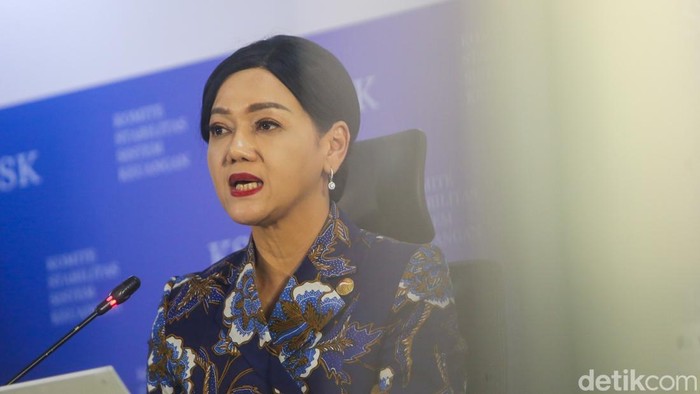 Ketua Dewan Komisioner Otoritas Jasa Keuangan (OJK) Frederica Widyasari Dewi
