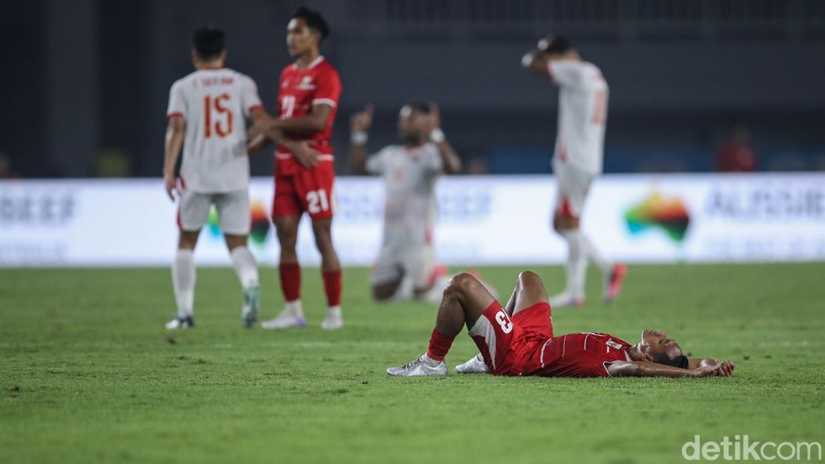 Garuda Dihajar Vietnam 0-3, Mimpi Semifinal Kini di Ujung Tanduk Garuda Dihajar Vietnam 0-3, Mimpi Semifinal Kini di Ujung Tanduk