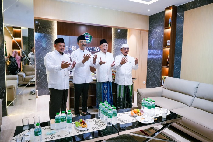 Gus Ipul dan Gus Kikin Kompak Serukan Kembali ke Muasis di Muktamar NU