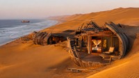 Unik! Hotel Ini Dirancang 'Menghilang' di Gurun Namibia