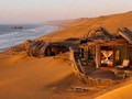 Unik! Hotel Ini Dirancang Menghilang di Gurun Namibia