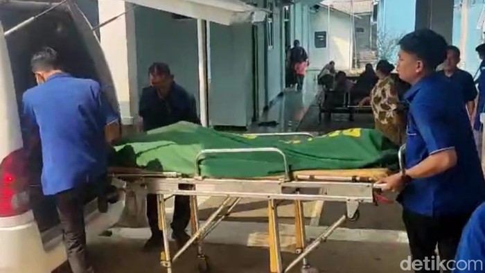 Jenazah siswa SMP inisial AAF (13), warga Desa Semingkir, Kecamatan Randudongkal, Kabupaten Pemalang, yang diduga jadi korban bullying, Senin (3/8/2026).