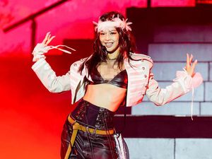 Jennie BLACKPINK Cetak Sejarah Solois K-Pop di Lollapalooza Chicago