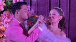 Momen Bahagia Joanna Alexandra dan Immanuel Christover di Resepsi Pernikahan