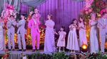 Momen Bahagia Joanna Alexandra dan Immanuel Christover di Resepsi Pernikahan