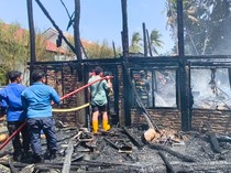 Pasutri Lansia dan Cucu Tewas Terjebak Kebakaran Rumah di Polman