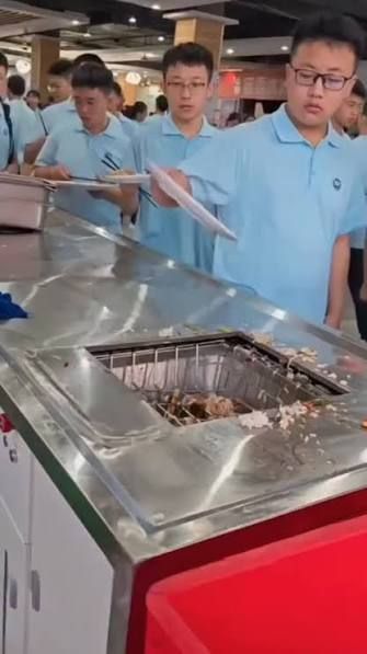 Keren! Siswa di China Ubah Limbah Makanan Jadi Biodiesel dan Kompos