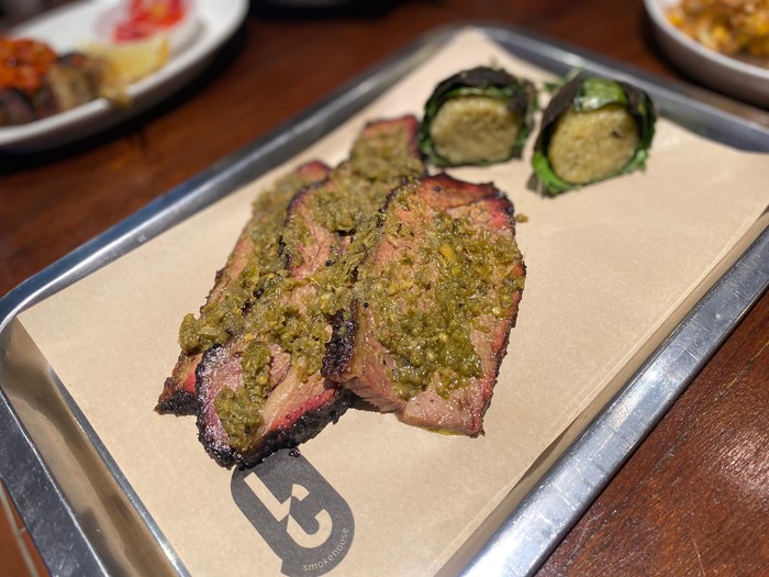 Ketika American Barbecue Bertemu Rempah Manado, Begini Menu Istimewanya