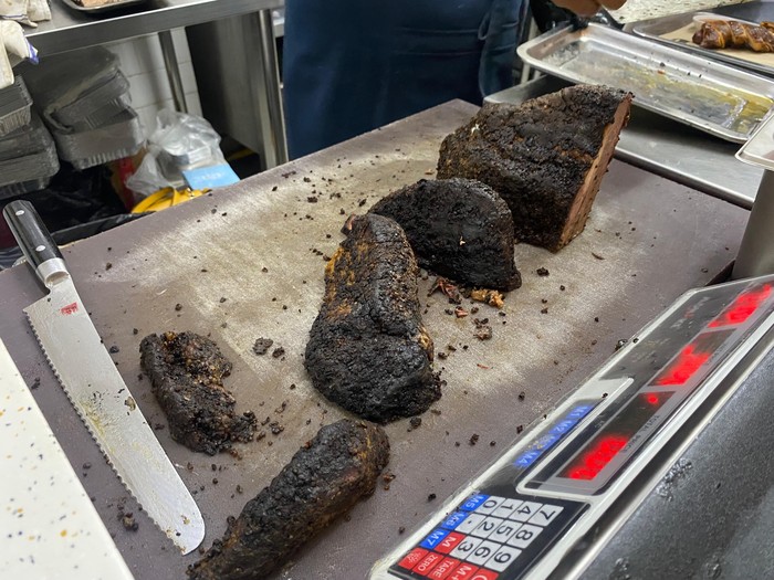 Ketika American Barbecue Bertemu Rempah Manado, Begini Menu Istimewanya