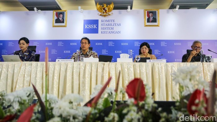 Konflik Global Tekan Ekonomi Dunia, Indonesia Tetap Optimistis Tumbuh Kuat Komite Stabilitas Sistem Keuangan (KSSK) memastikan kondisi fiskal, moneter, dan sektor finansial Indonesia tetap terjaga pada triwulan II 2026. Stabilitas ekonomi nasional dinilai tetap bisa memperkuat di tengah meningkatnya ketidakpastian global.