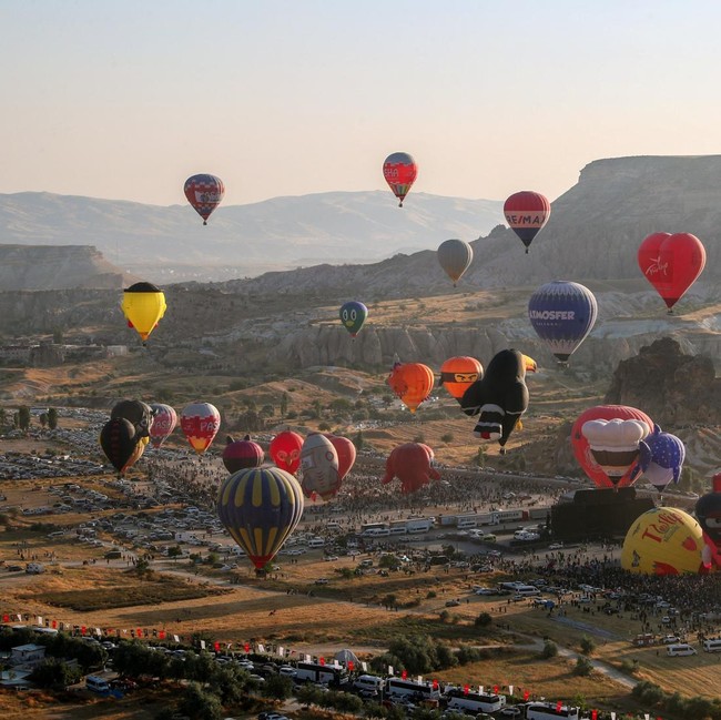 Langit Cappadocia Kembali Dipenuhi Balon Udara Unik