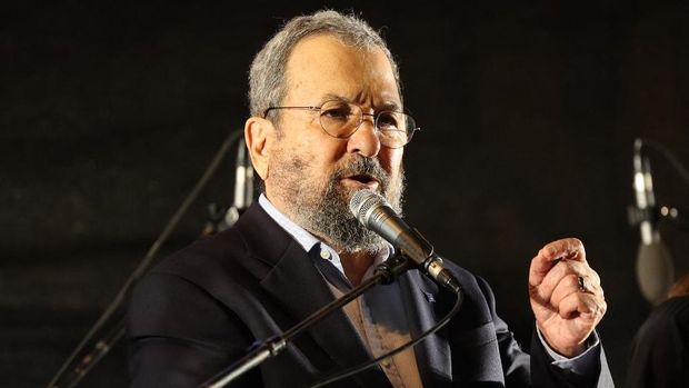 Former Israeli Prime Minister Ehud Barak speaks during a rally to protest the Israeli government's judicial overhaul plan, in Tel Aviv on June 24, 2023, days after Prime Minister Benjamin Netanyahu vowed to press on with the controversial programme. (Photo by JACK GUEZ / AFP)