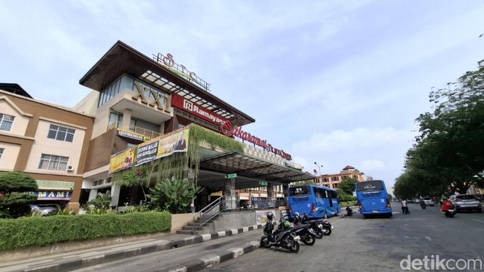 STC Ramayana, Pekanbaru.