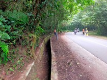 Pemprov NTB Keruk Sedimentasi Drainase Jalan Suela-Sembalun Sepanjang 11 Km