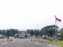 Bendera Merah Putih Raksasa Berkibar di Tiga Titik Alun-alun Ciamis