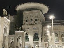Jemaah ke Masjidil Haram Kini Bisa Akses Panduan Ibadah Multibahasa via QR Code