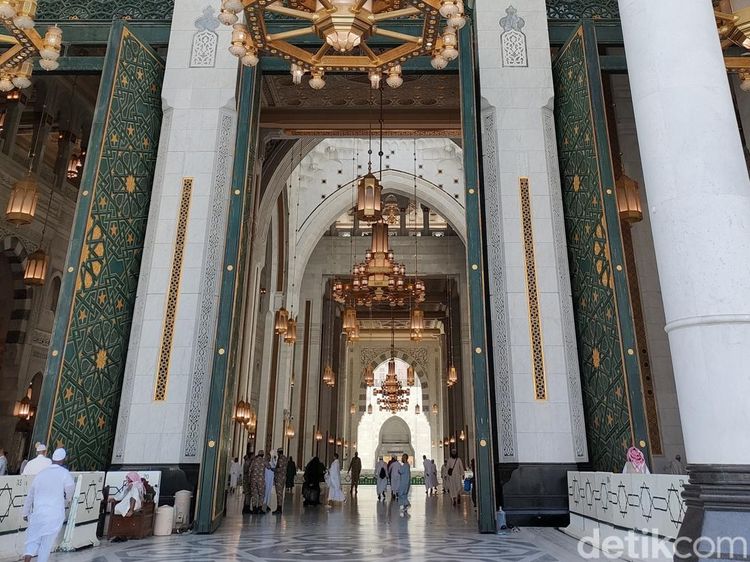 Potret Wajah Baru Masjidil Haram usai Perluasan Ketiga